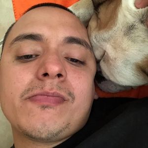 Meet your Posher, Carlos